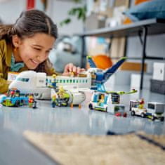 LEGO City model aviona (60367)