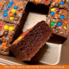 Netscroll Višenamjenski kalup za pečenje s razdjelnikom, kalup za brownies s pregradama, 18 unaprijed rezanih komada, za lazanje, muffine i kruh, neljepljiva podloga, 31x21 cm, BakerStar