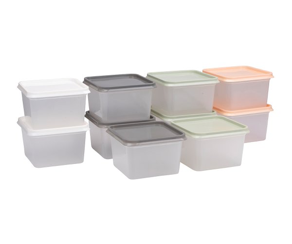 set plastičnih posuda