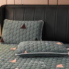 HOME & MARKER® Navlaka za madrac i jastuke, posteljina, mekana i udobna (Zelena s trikotnicima, 140 x 200) | VELVETLUX