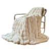 Mekana, luksuzna, plišana deka, pokrivač od umjetnog krzna, za sofu i krevet, cozy i dekorativna | COZYGLAM, bijela