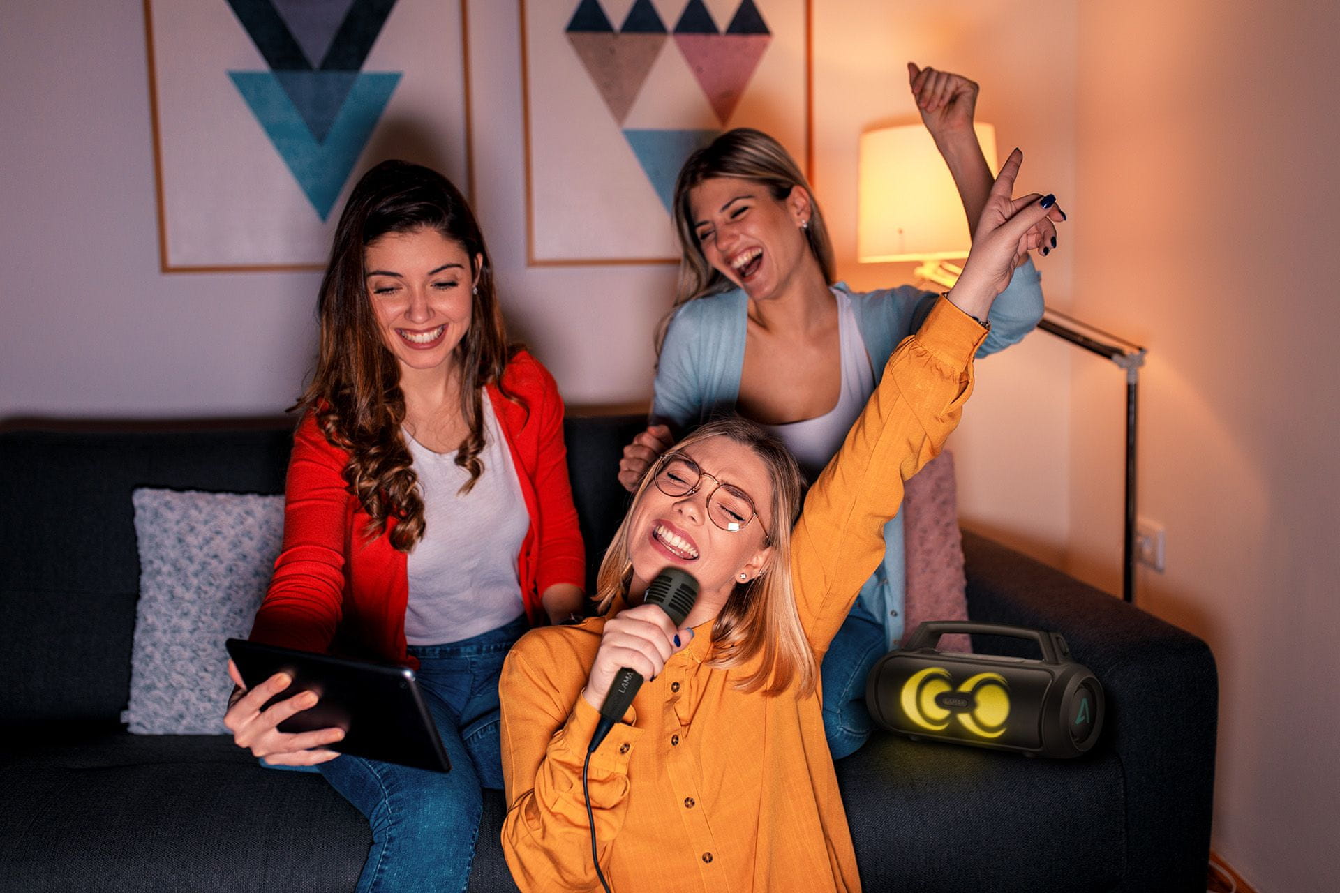 prijenosni bluetooth party zvučnik LAMAX PartyGo1 Reproduciraj super zvuk punjiva baterija bežično uparivanje masivan bas