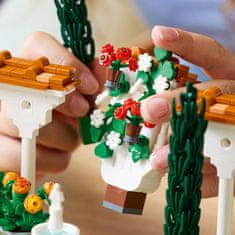 LEGO Icons 10359 Vrt sa fontanom