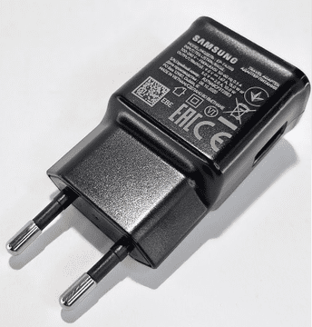 Samsung HIŠNI POLNILEC 220V adapter EP-TA200 15W - crn