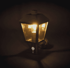 EMOS zidna svjetiljka s PIR senzorom, vrtna, LED, E27, 15 W (ZGB040P)