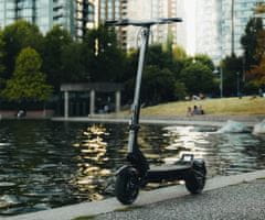 MS ENERGY ENERGY URBAN X električni skuter, 10&quot;, 2x 300W, 60 km, ovjes, LCD zaslon, LED rasvjeta, APP, srebrni (titan čelik)