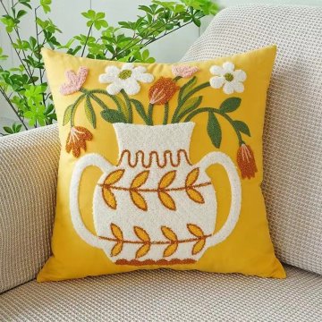 JASTUČNICA 45X45 CM VRČ S CVIJEĆNIM BUKETOM DEKORATIVNA