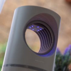 InnovaGoods Usisna svjetiljka protiv komaraca KL Pro