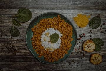 Povrće s mesom i curryjem 2g Vege Smak