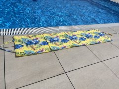 Kubisport Četvero - dio presavijanja plaže - lijep cvjetni motiv