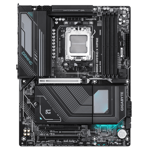 PCIe 5.0 reža za grafično kartico in M.2 diske