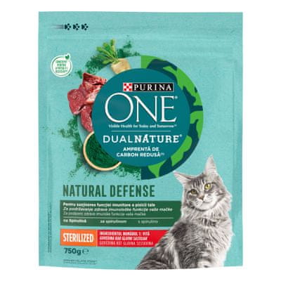 DualNature® Sterilized suha hrana za odrasle mačke, z govedino, 8x750g