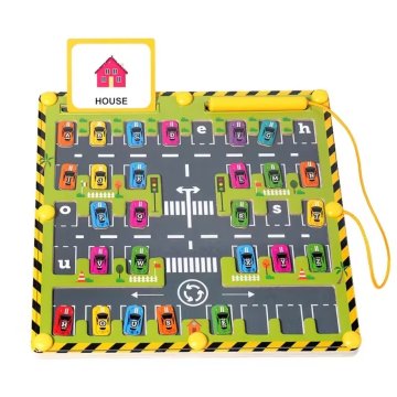 Netscroll Magnetna didaktička igra za učenje engleskih slova s autićima, drveni Montessori labirint za djecu 3–5 godine, CarMaze