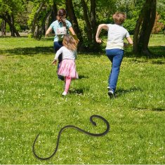 Nikcorp Gumena zmija za šalu i zabavu, realistična igračka za plašenje s kopčom i konopcem, idealan poklon za rođendan, 100 cm