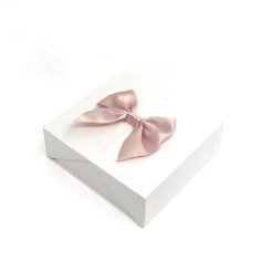 Nikcorp Kutija za nakit s ružama, elegantna prijenosna kutijica za pohranu prstenja, naušnica i ogrlica, idealan poklon, crna