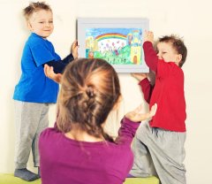 Nikcorp Drveni okvir za slike i dokumente, set 2 kom, za 150 A4 listova, s magnetskim zatvaranjem i elastičnim trakama, bijeli 33x24 cm