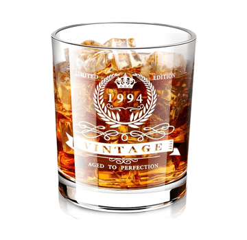 Nikcorp Čaša za viski za 31. rođendan u drvenoj kutiji, 340 ml, kristalno staklo, elegantan poklon za muškarce, rođendanski set s trajnim natpisom