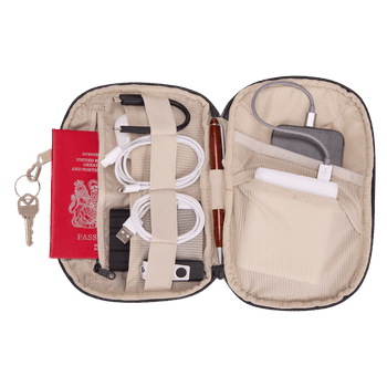 Unutrašnjost Thule Subterra 2 PowerShuttle organizatora