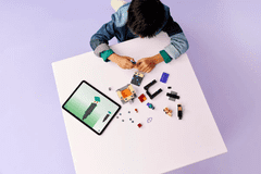 LEGO Minecraft 21584 Nether & End Portal Journey (Putovanje kroz portale u Nether i End)