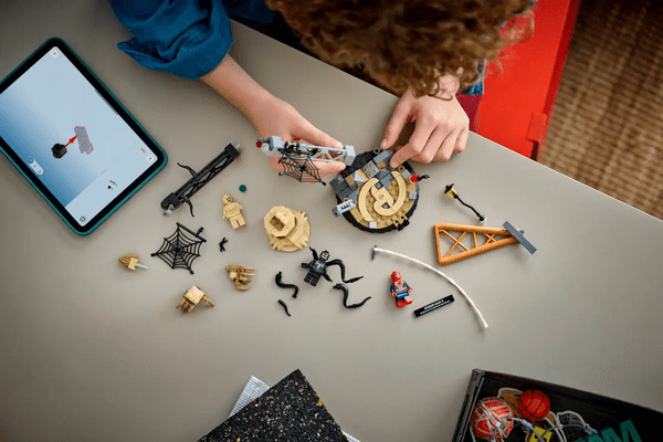 Pojedinosti Sandmana i Spider-Mana