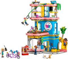 LEGO Friends 42689 Klupska kuća prijatelja u Heartlake Cityju