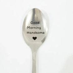 HOME & MARKER® Gravirana žlica od nehrđajućeg čelika “Good Morning Handsome”, poklon za njega, periva u perilici | HANDSOMESPOON