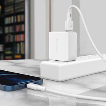 AceFast Kabel za iPhone MFI USB - Lightning 2.4A 1.2m crni
