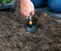 Black+Decker 4u1 komplet vrnog alata, za sve vrtne radove, ultra lagana težina, ergonomske drške, crn