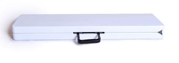 Sklopivi dizajn s ručkom za nošenje