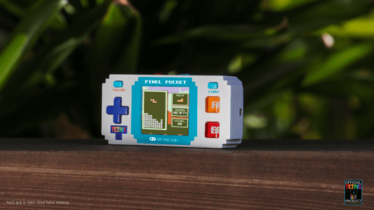 Zaslon u boji na mini konzoli Tetris