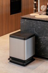 eoshop Elegantna Košara Za Otpad TOKYO 60L Crna/Aluminij, Pedalni Mehanizam