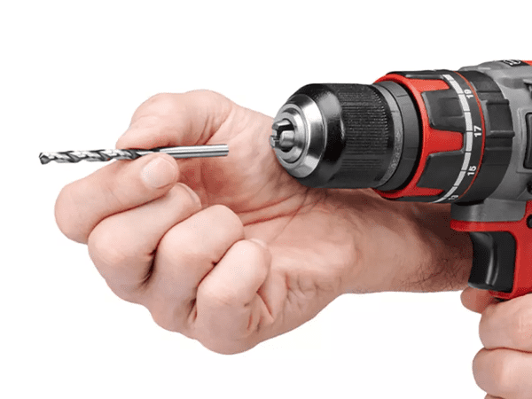 Udarno bušenje u opeku i beton