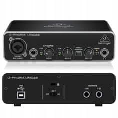 Behringer UMC22