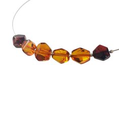 Ogrlica na užetu s raznobojnim jantarom - Baltic Amber Collier