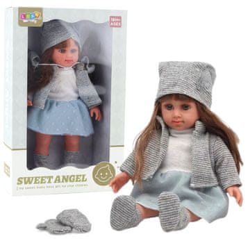 slomart Lutka Sweet Angel u plavoj haljinici, s kapicom, džemperićem i rukavicama, 36,5 cm