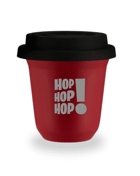 150 ml CRVENA šalica "HOP! HOP! HOP!" s crnim poklopcem