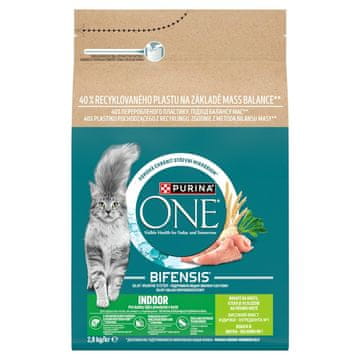 Purina PURINA One Bifensis Indoor s piletinom - suha hrana za mačke - 2,8 kg