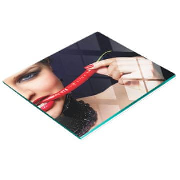 tulup.cz Chili Woman Dekorativna staklena daska za rezanje i posluživanje 60x52 cm