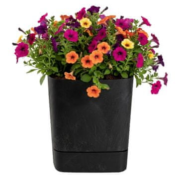 Donica s postoljem cubi od recikliranog crnog betona 30x30 cm