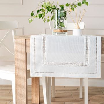 Selvia bijeli platneni nadstolnjak s gipur čipkom 38x140 cm