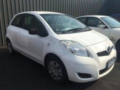 Gotova boja u spreju 150 ml Toyota 040 super bijela II
