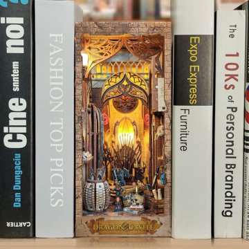 Minijaturna kuća Book Nook - Zmajevo prijestolje