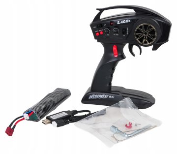 RAMIZ WILDERNESS R/C automobil u mjerilu 1:10 s individualnim ovjesom za svaki kotač i svjetlima
