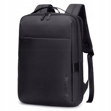 Crni gradski ruksak, poslovni, vodootporni, 8,5 l, za 15,6" prijenosno računalo, elegantan i praktičan. B00574 crni