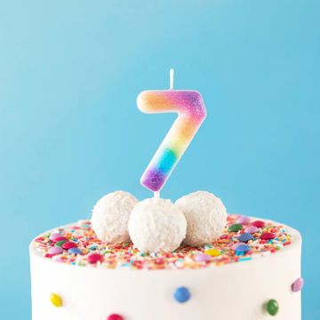 PartyPal Svijeća za tortu broj 7 Seven Rainbow Seven sa ŠLJOKICAMA