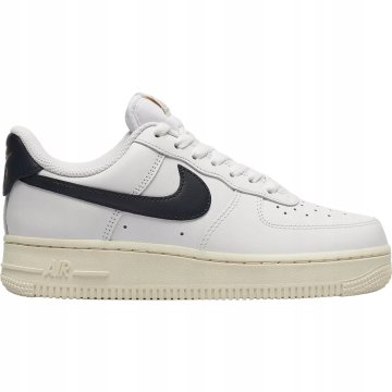 Nike Air Force 1 07 FLYEASE sportske tenisice veličina 38.5
