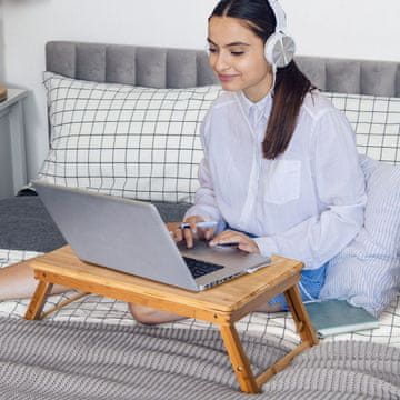Costway Stol za laptop s podesivim nogama i nagibnim gornjim dijelom za odvođenje topline Prirodni