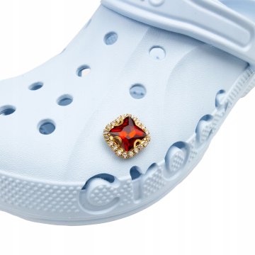 Little Angel Przypinka do Crocs czerwona Wpinka Cyrkonie