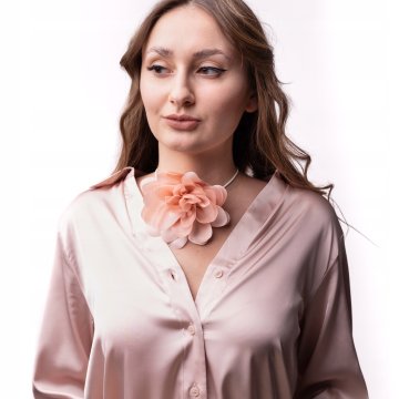 Little Angel Choker naszyjnik kwiat na rzemieniu róża na szyję różowa
