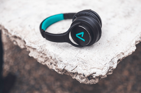 Lamax Muse1 slušalice s uklonjivim kabelom i mikrofonom za handsfree pozive s 3,5 mm priključkom